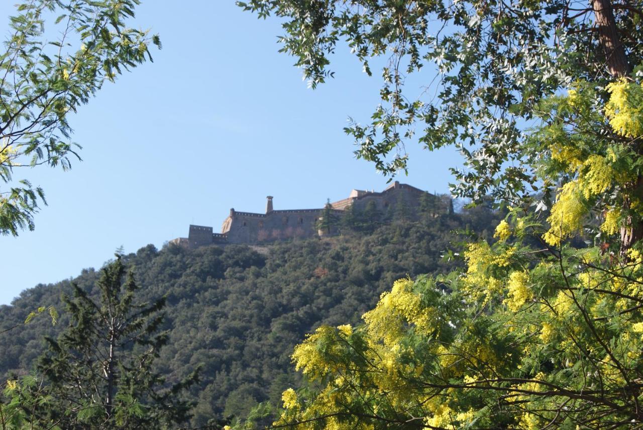 A L'Ombre Du Fort Fuilla 外观 照片